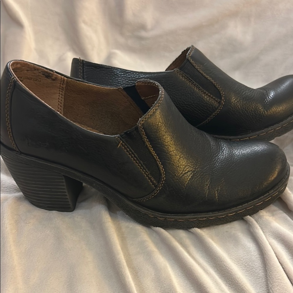 B.O.C. Women's Black Leather Heeled Shoes Size 8